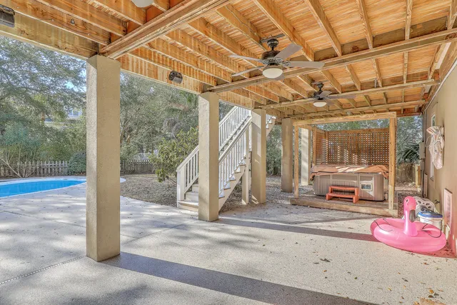 $2,450,000 | 7 Seahorse Court, Isle of Palms, SC 29451