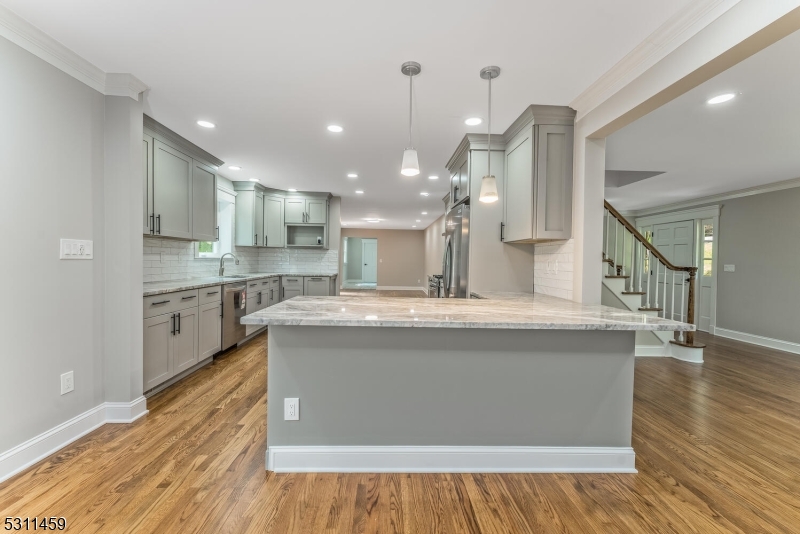 56 Mountainside Road Mendham, NJ 07945 - Photo 13 of 47