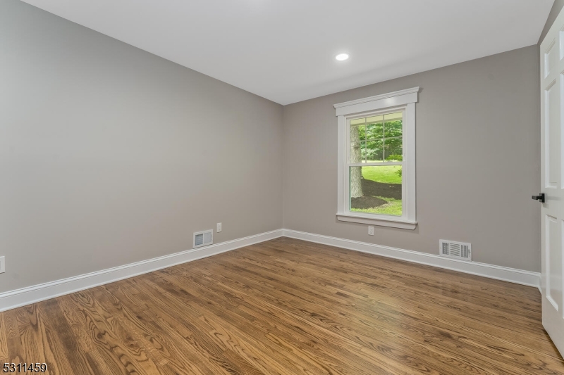 56 Mountainside Road Mendham, NJ 07945 - Photo 22 of 47