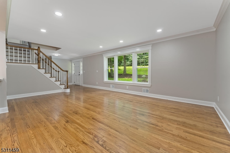 56 Mountainside Road Mendham, NJ 07945 - Photo 8 of 47