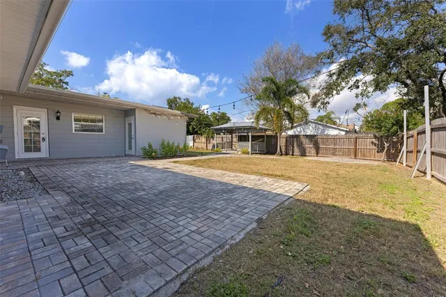 $2,900 | 4619 West Bay Villa Avenue, Tampa, FL 33611