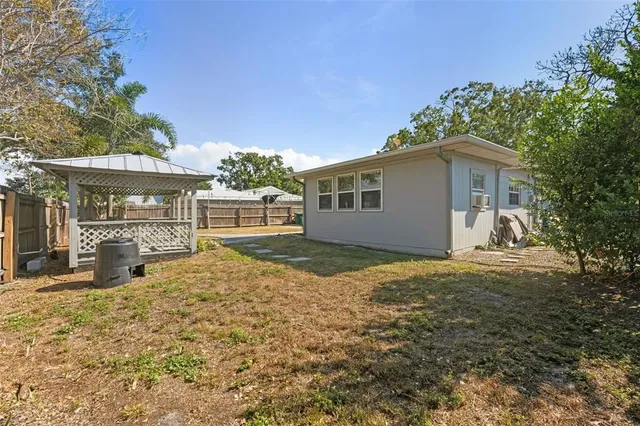 $2,900 | 4619 West Bay Villa Avenue, Tampa, FL 33611