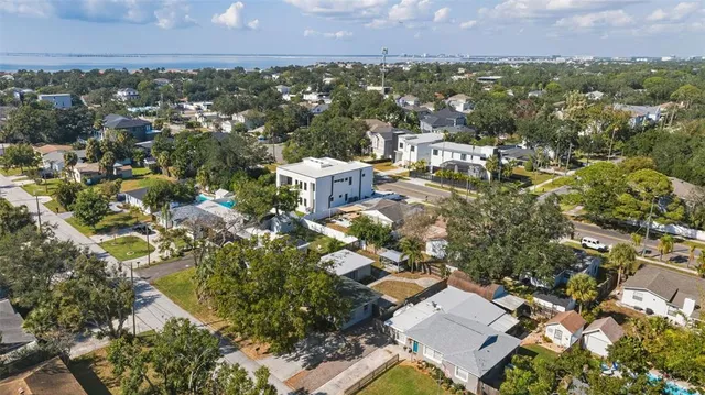 $2,900 | 4619 West Bay Villa Avenue, Tampa, FL 33611