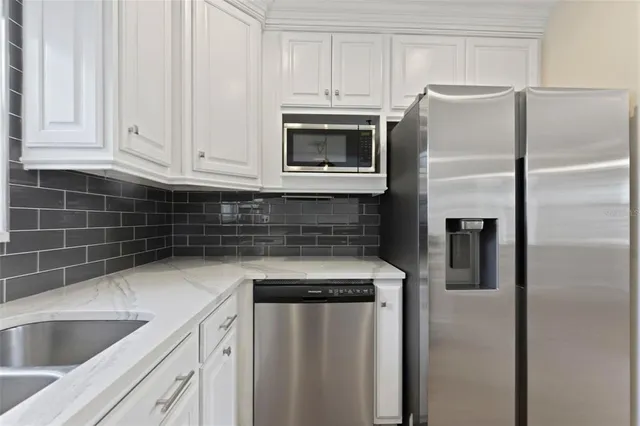 $2,900 | 4619 West Bay Villa Avenue, Tampa, FL 33611