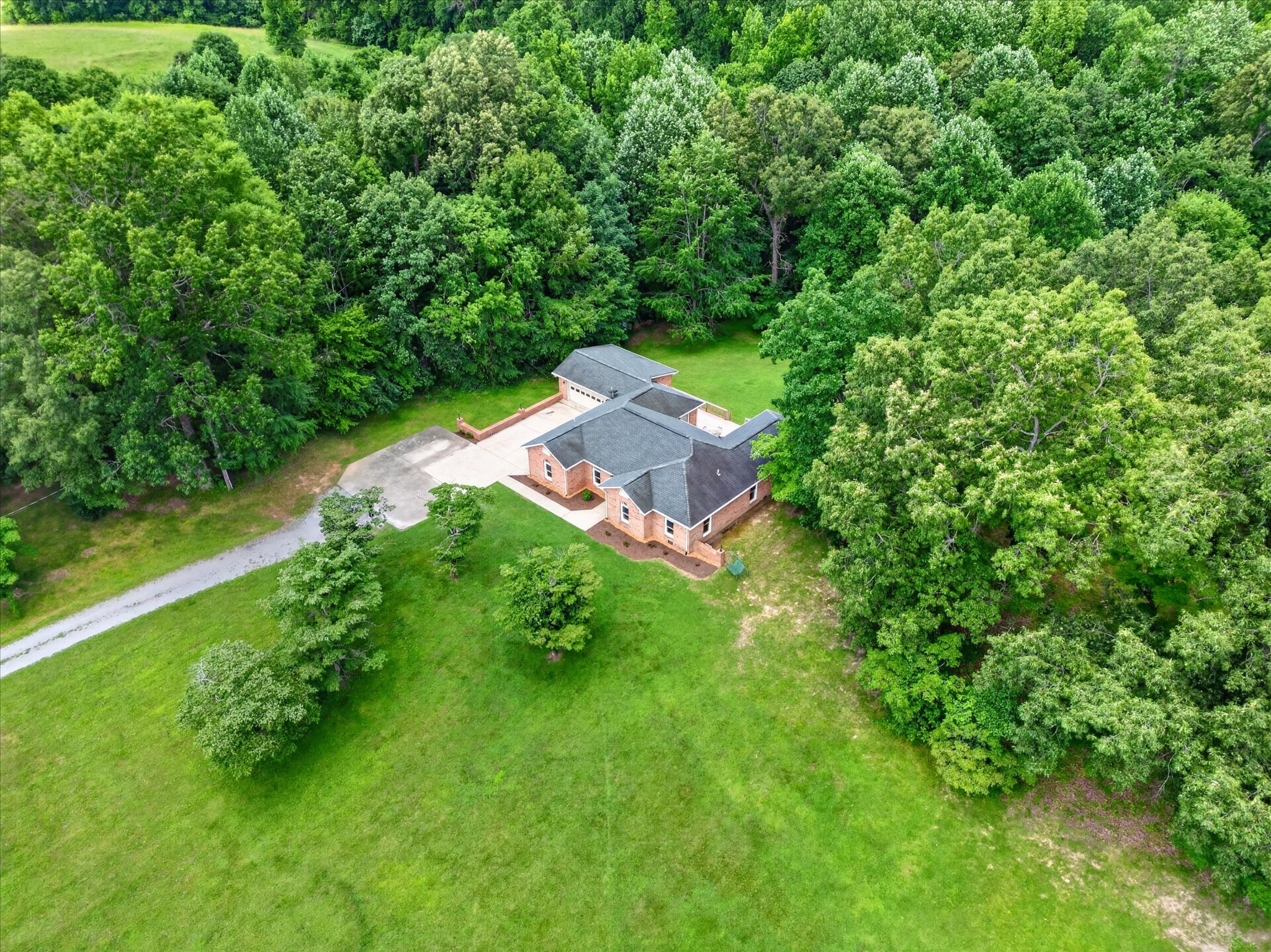 3549 Thomasville Road Chapmansboro, TN 37035 - Photo 2 of 43