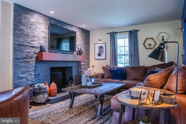 $399,000 | 419 Radix Road, Williamstown, NJ 08094