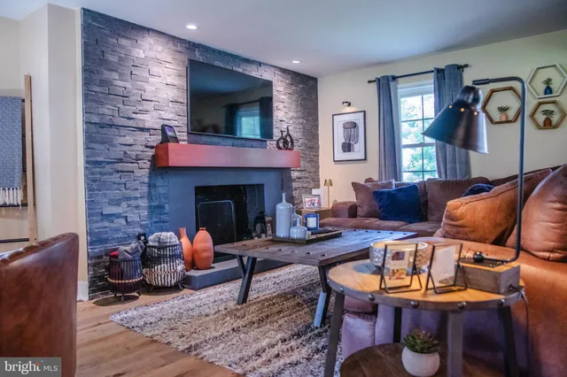 $399,000 | 419 Radix Road, Williamstown, NJ 08094