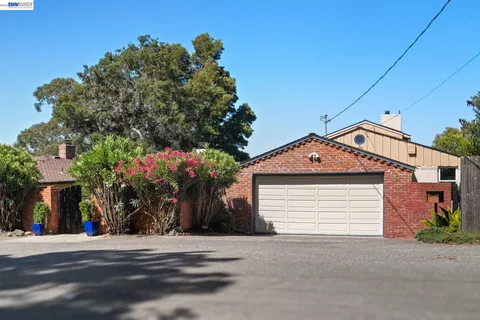 $1,498,000 | 5725 Chelton Drive, Oakland, CA 94611