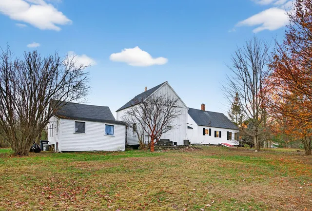 $435,000 | 445 Portland Road, Buxton, ME 04093