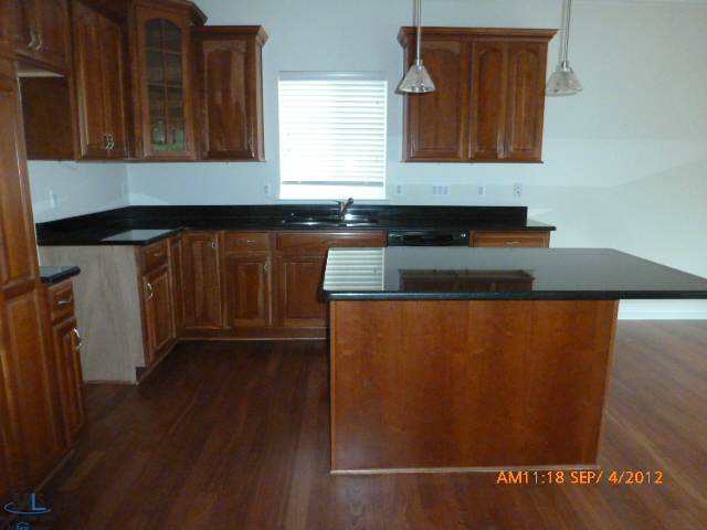 1715 Milverton Road Troy, MI 48083 - Photo 11 of 27 Kitchen