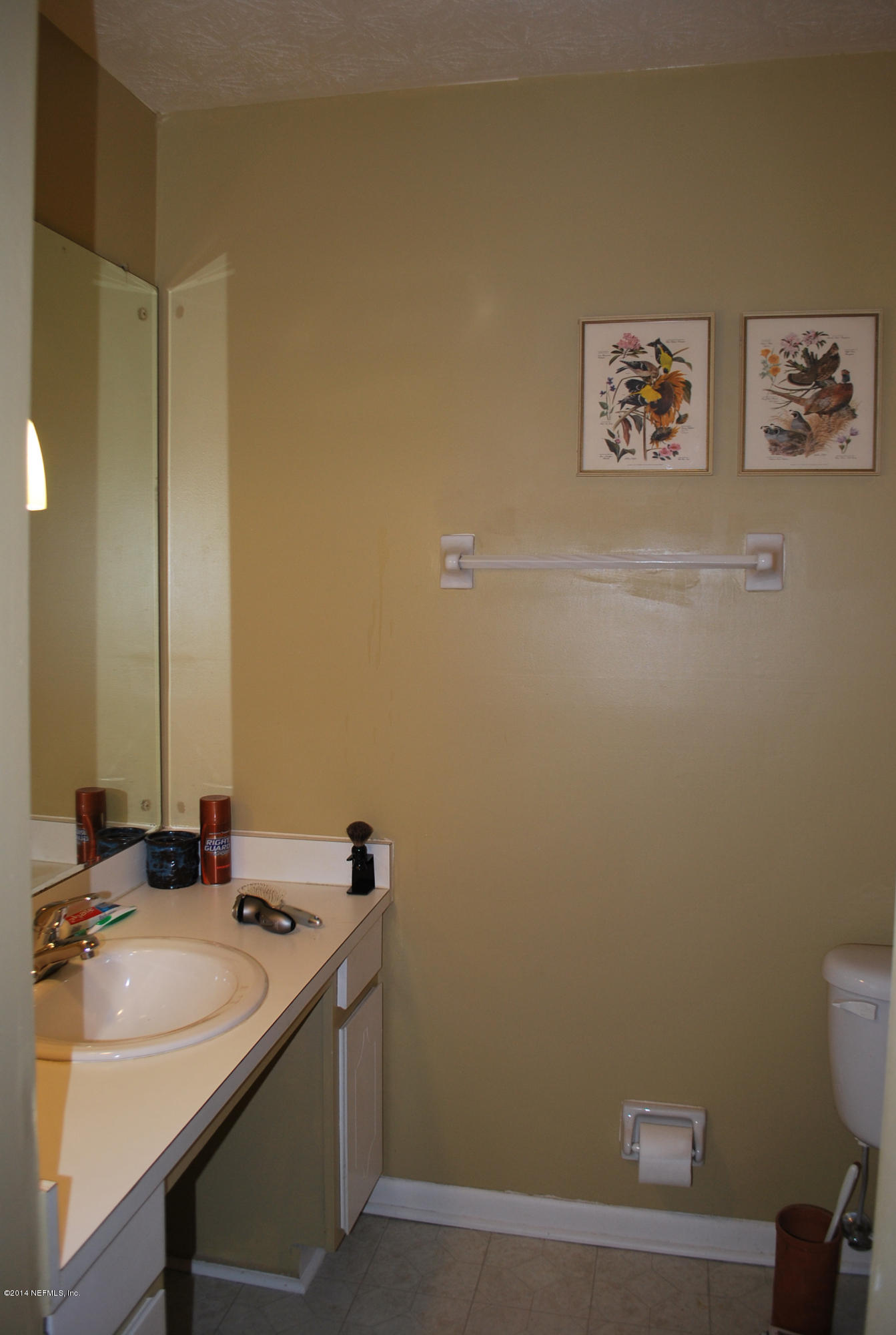 4358 Timuquana Road, Unit 212 Jacksonville, FL 32210 - Photo 14 of 17 Bath (2)