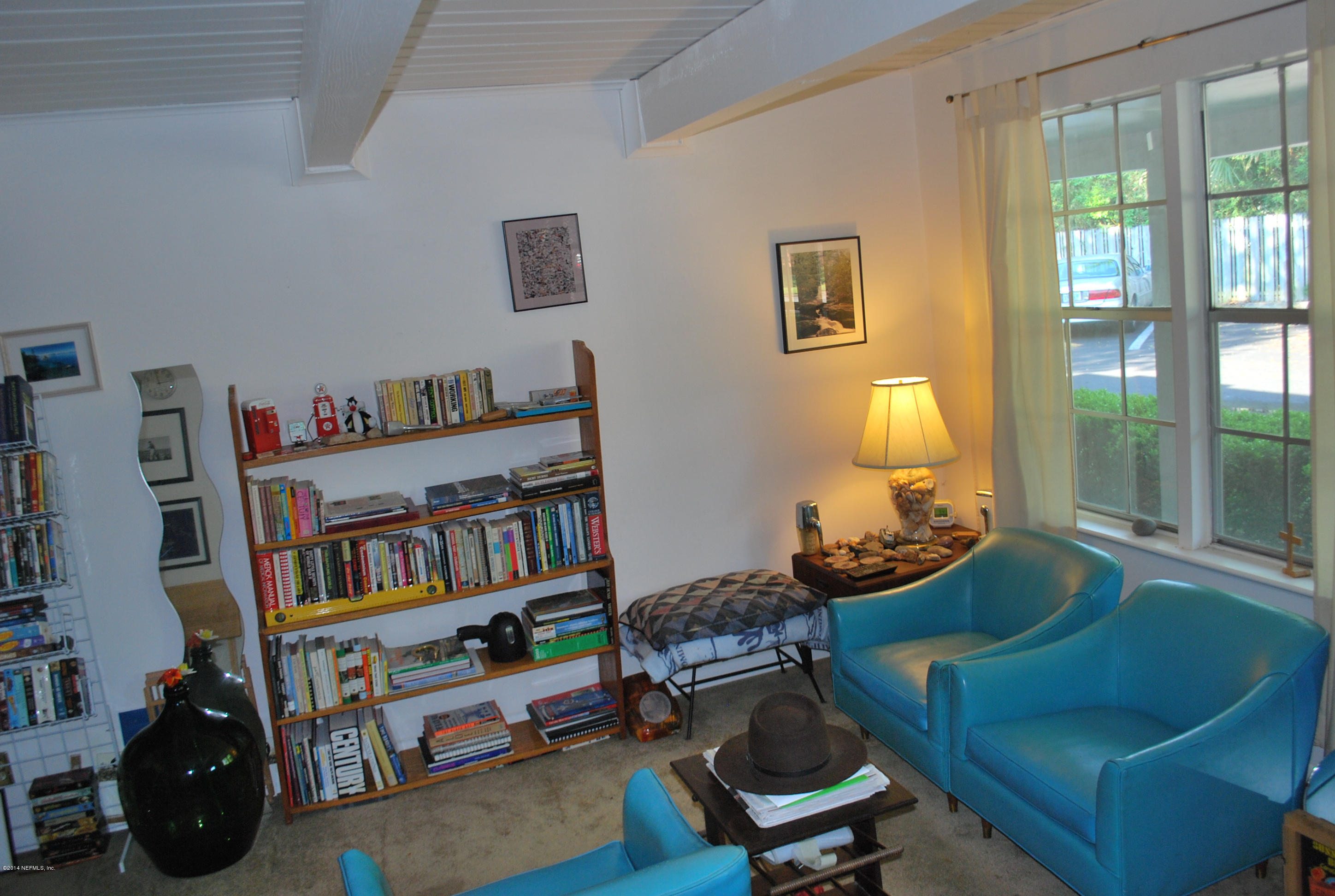 4358 Timuquana Road, Unit 212 Jacksonville, FL 32210 - Photo 5 of 17 Living room