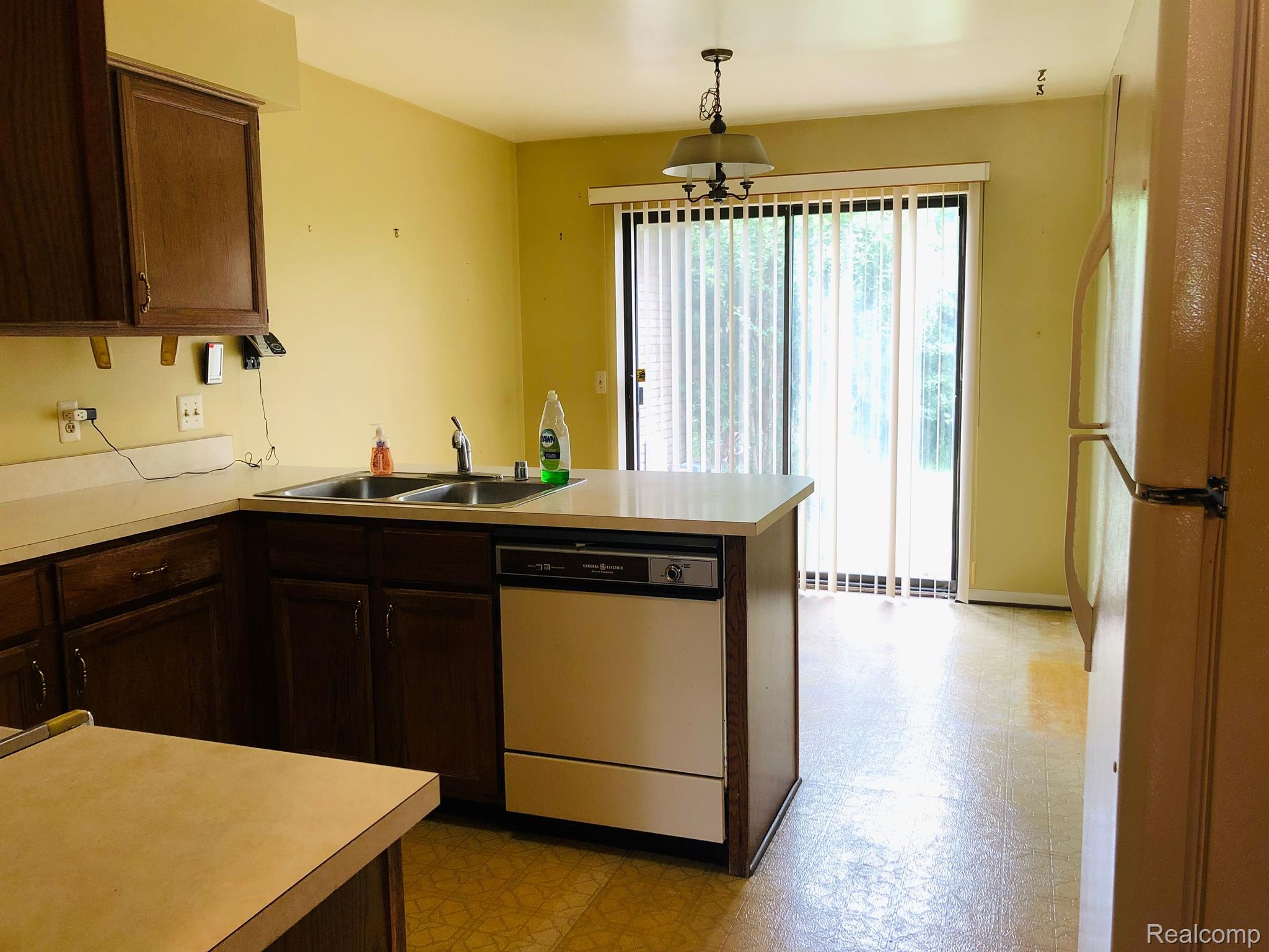 27780 Evergreen Road Southfield, MI 48076 - Photo 9 of 36 Kitchen
