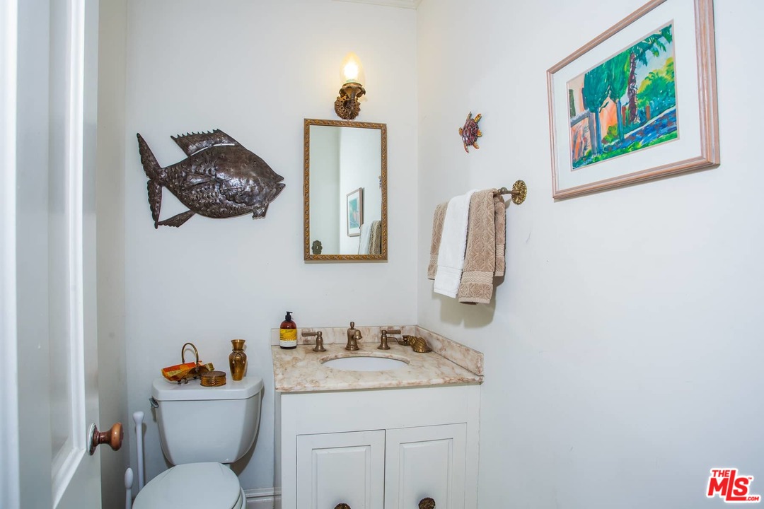 1000 Stone Canyon Road Los Angeles, CA 90077 - Photo 31 of 37