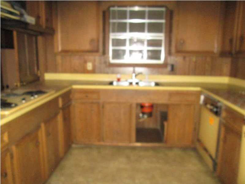 5920 Hanging Moss Road Jackson, MS 39206 - Photo 3 of 10 Kitchen