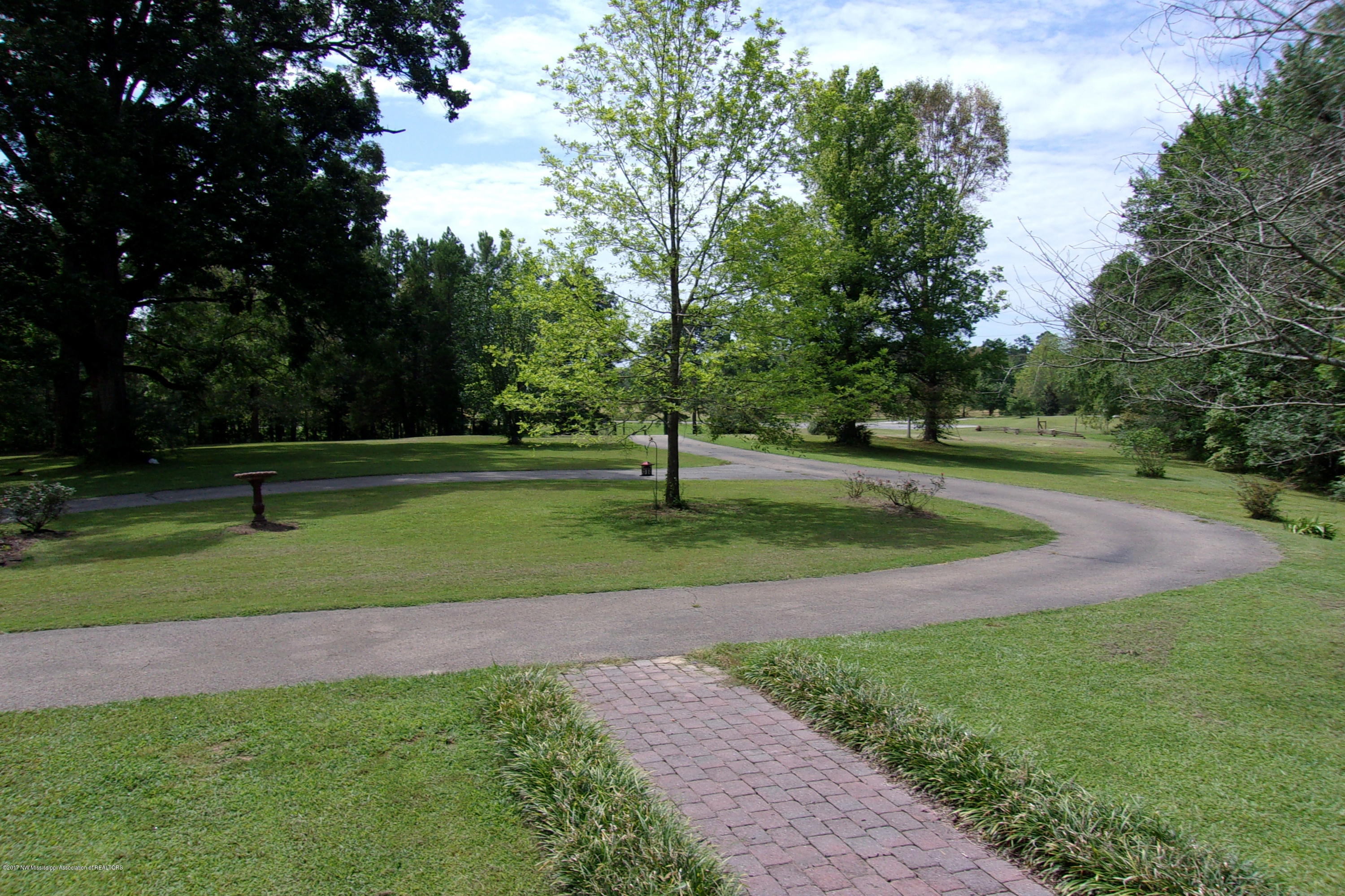 1455 Bethany Road Potts Camp, MS 38659 - Photo 3 of 16 KODAK Digital Still Camera