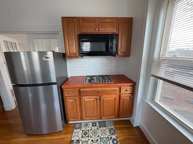 $2,000 | 21 Juniper Street, Unit 2, Boston, MA 02119