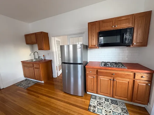 $2,000 | 21 Juniper Street, Unit 2, Boston, MA 02119