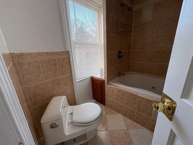 $2,000 | 21 Juniper Street, Unit 2, Boston, MA 02119