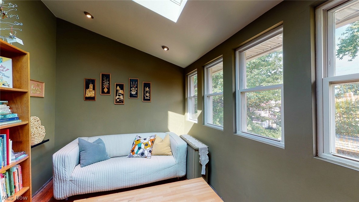 3561 Tullamore Road Cleveland, OH 44118 - Photo 27 of 35 Gallery Image 27