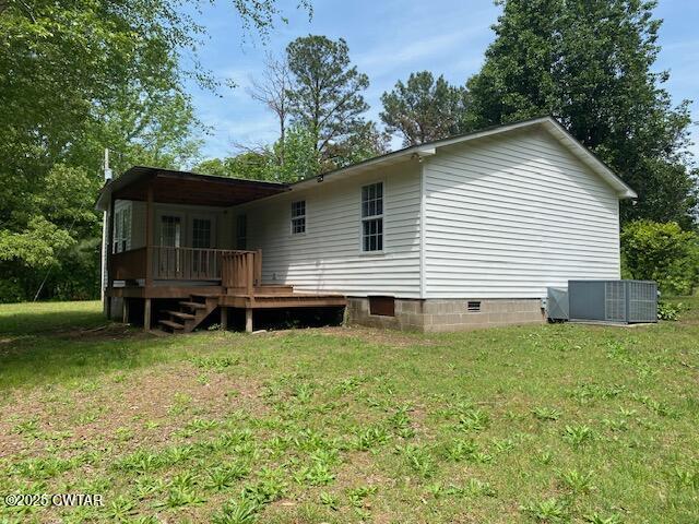 415 Mills Darden Road Lexington, TN 38351 - Photo 26 of 30 a view of a house with a yard