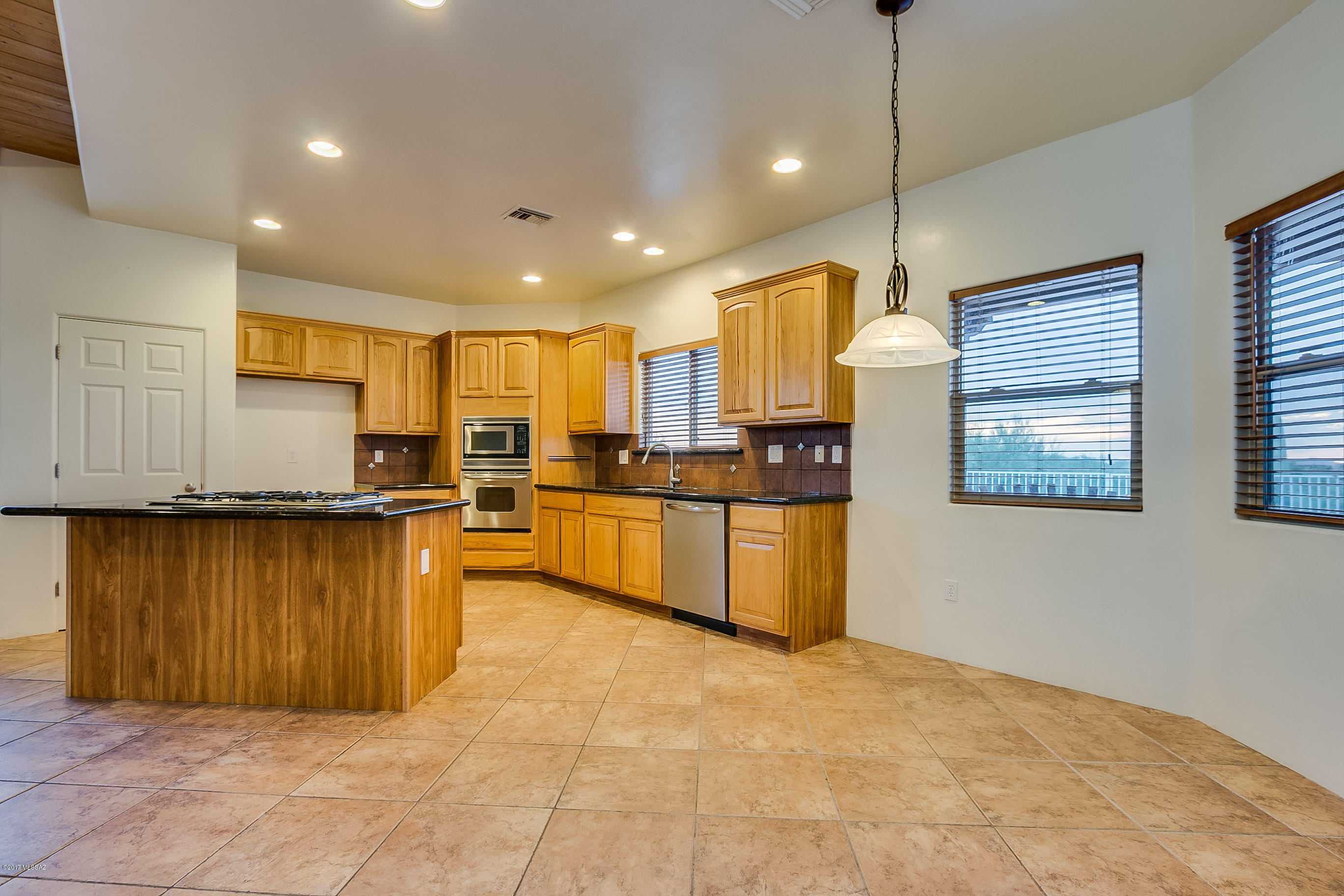 8674 South Long Bar Ranch Place Vail, AZ 85641 - Photo 6 of 29