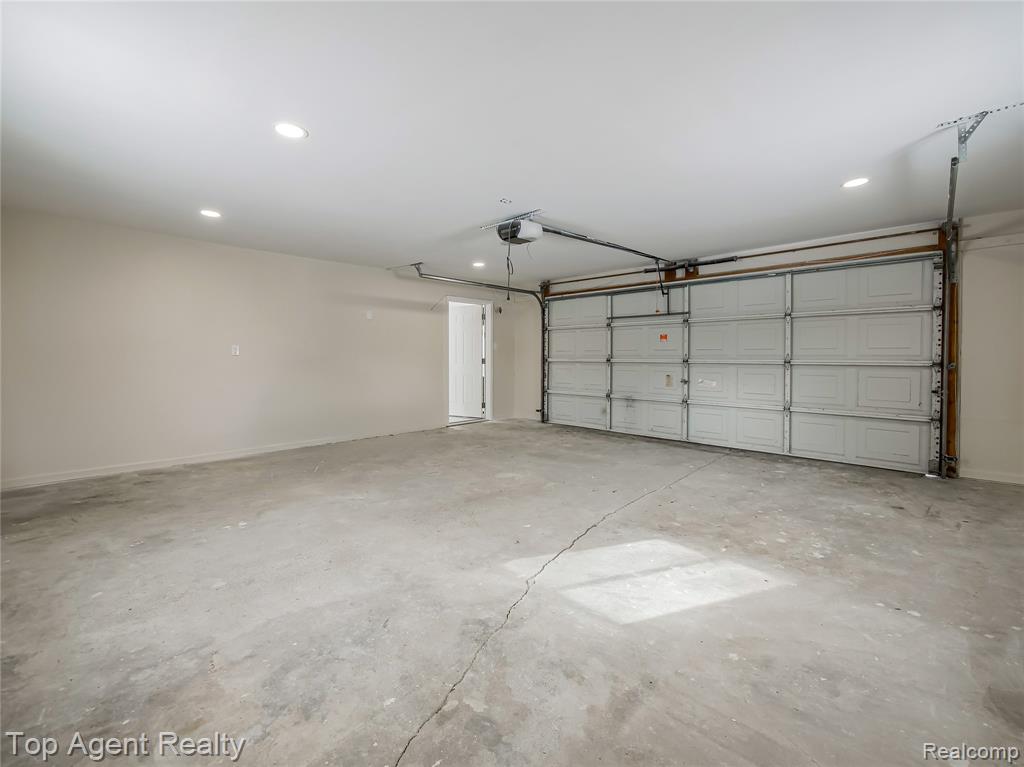 20580 21 Mile Road Macomb, MI 48044 - Photo 30 of 41