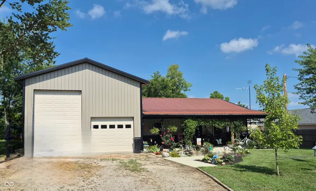 $345,000 | 3301 South 550th Street East, Franklin, IN 46131