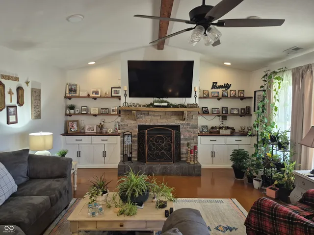 $345,000 | 3301 South 550th Street East, Franklin, IN 46131