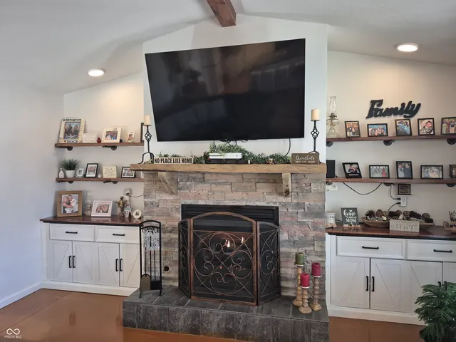 $345,000 | 3301 South 550th Street East, Franklin, IN 46131