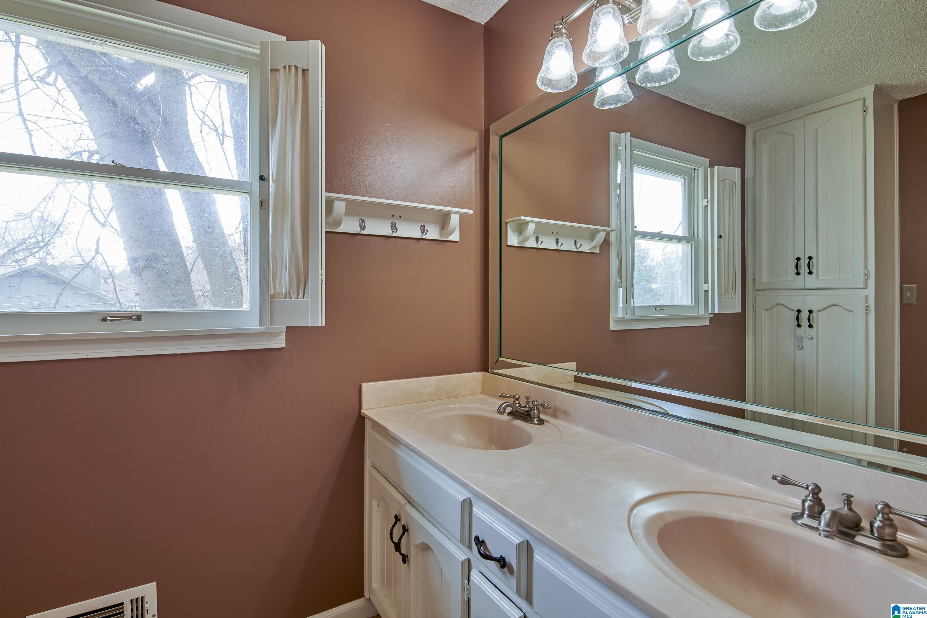3586 Mill Springs Road Birmingham, AL 35223 - Photo 27 of 46