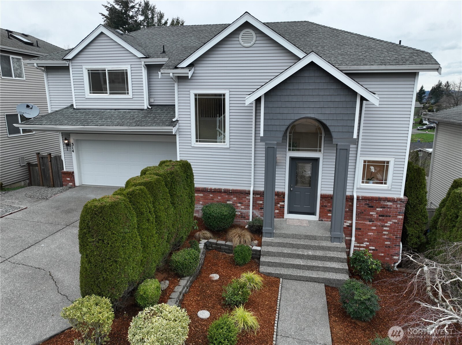 314 South 20th Place Renton, WA 98055 - Photo 1 of 31