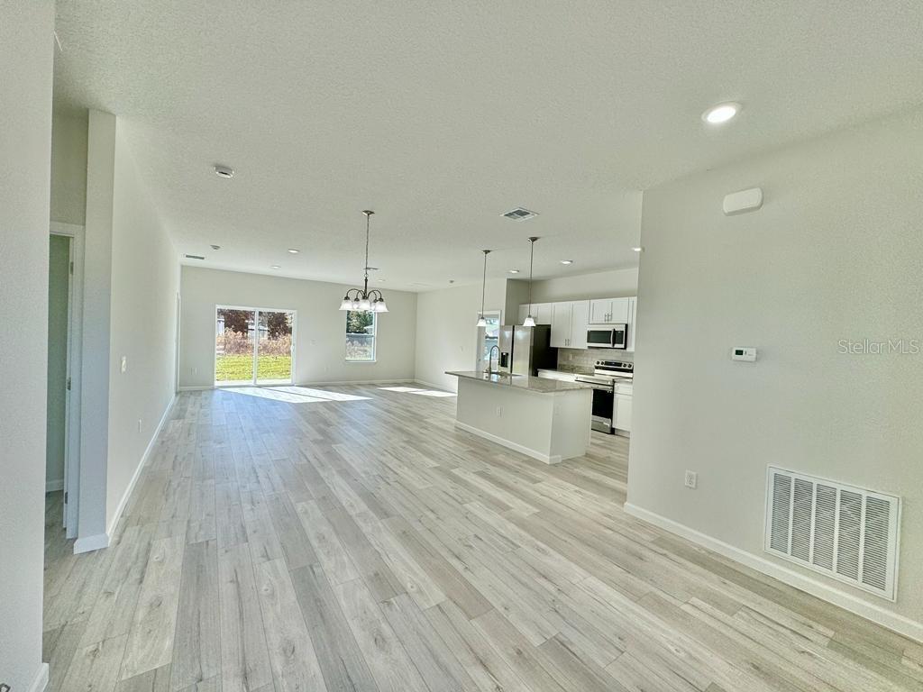 5248 Southwest 164th Street Road Ocala, FL 34473 - Photo 7 of 31 MODEL HOME