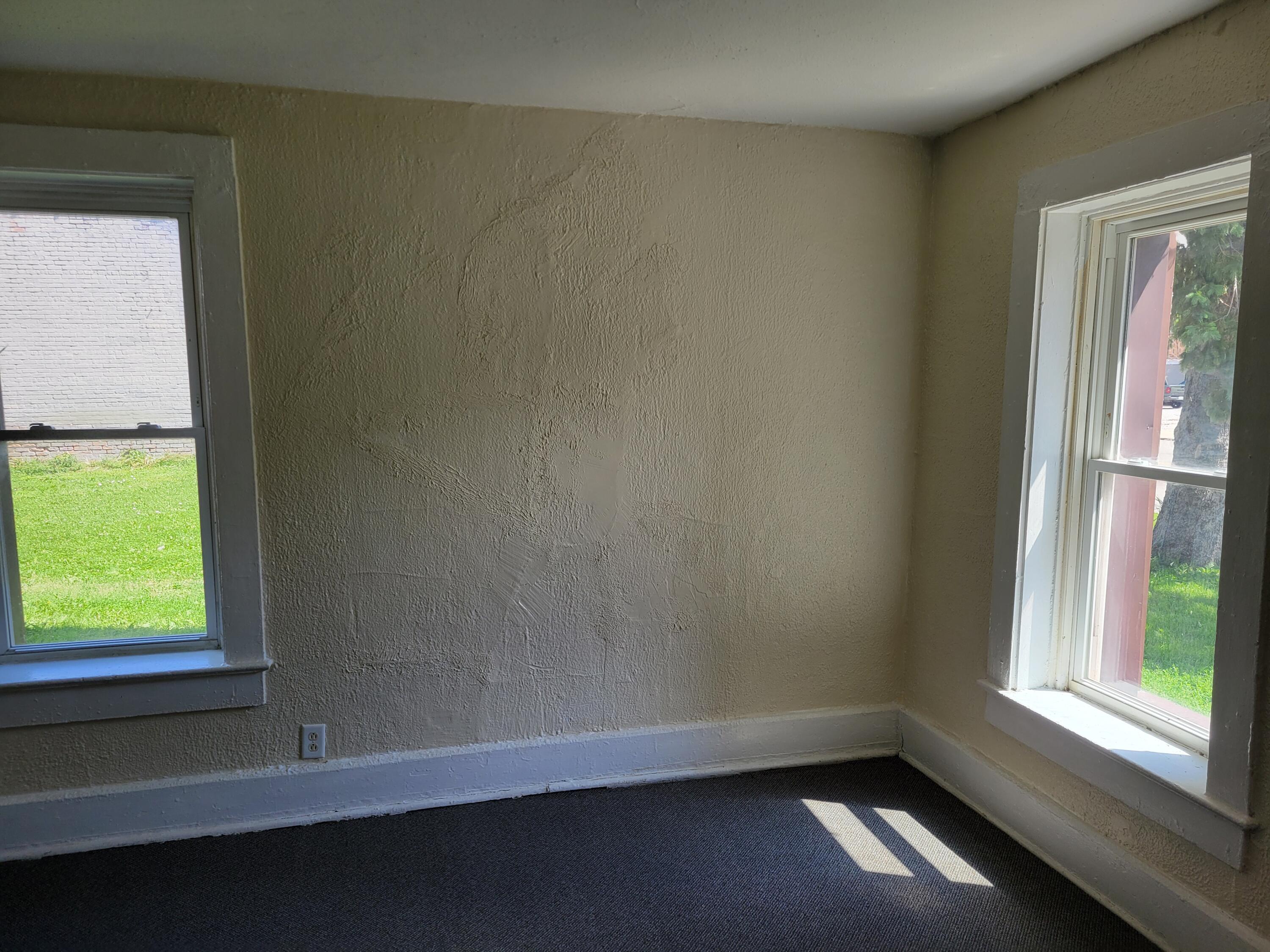 1028 South Memorial Drive Racine, WI 53403 - Photo 6 of 18 1 Bedroom