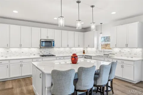 $1,300,000 | 1278 Harvester Drive, Chesterfield, MO 63005