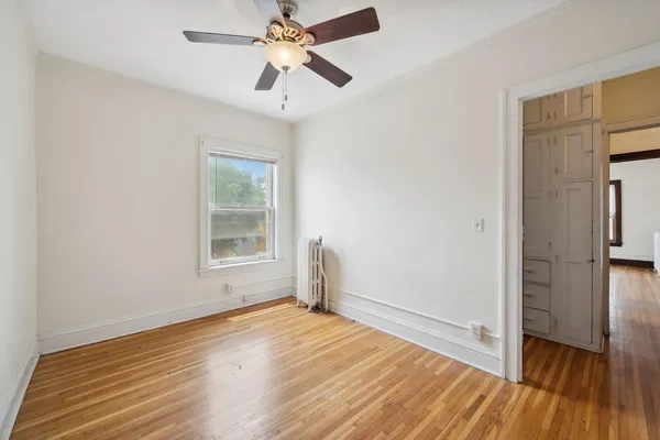 $990 | 1910 1st Avenue South, Unit 3, Minneapolis, MN 55403