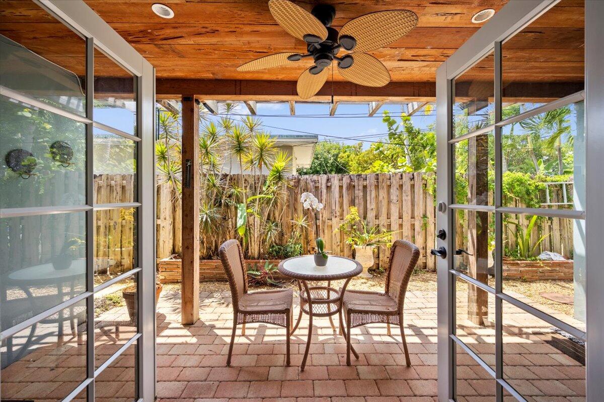 2201 North Lakeside Drive Lake Worth Beach, FL 33460 - Photo 16 of 29 20-DSC_5005