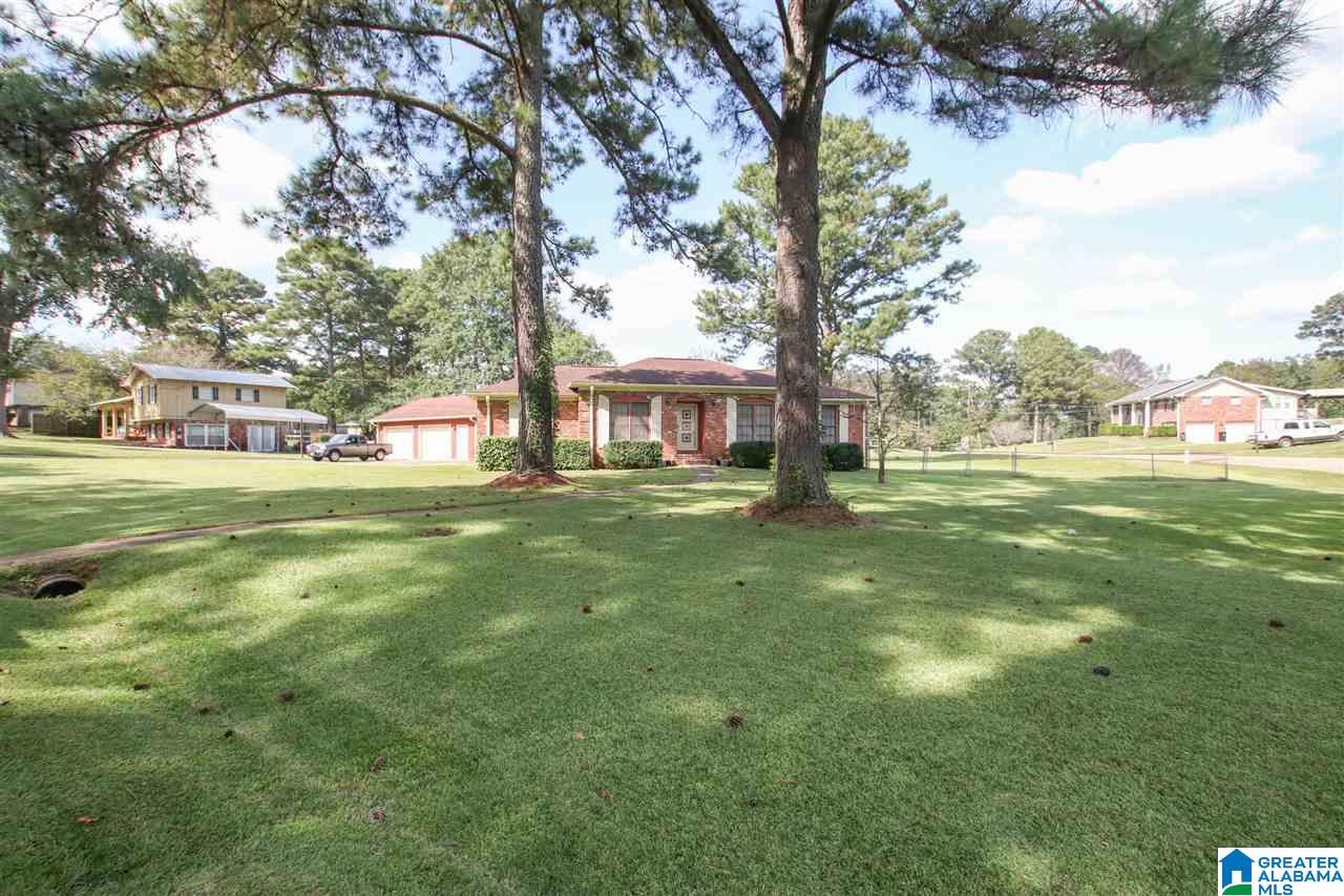 908 Crestview Drive Adamsville, AL 35005 - Photo 4 of 31