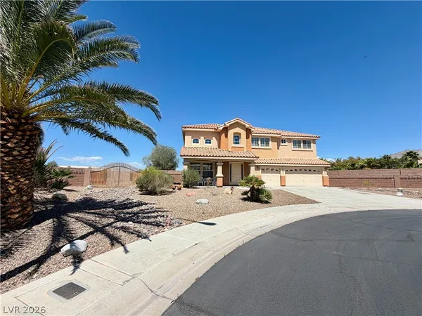 $595,000 | 495 North Greenslopes Court, Las Vegas, NV 89110
