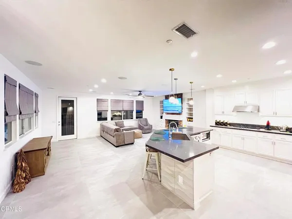 $1,695,000 | 9898 Rhone Street, Ventura, CA 93004