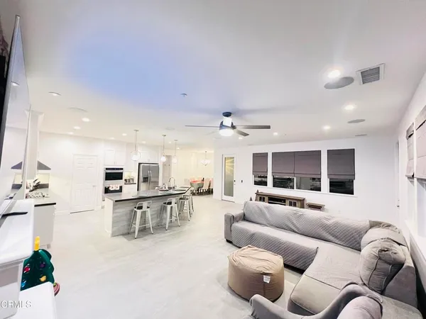 $1,695,000 | 9898 Rhone Street, Ventura, CA 93004