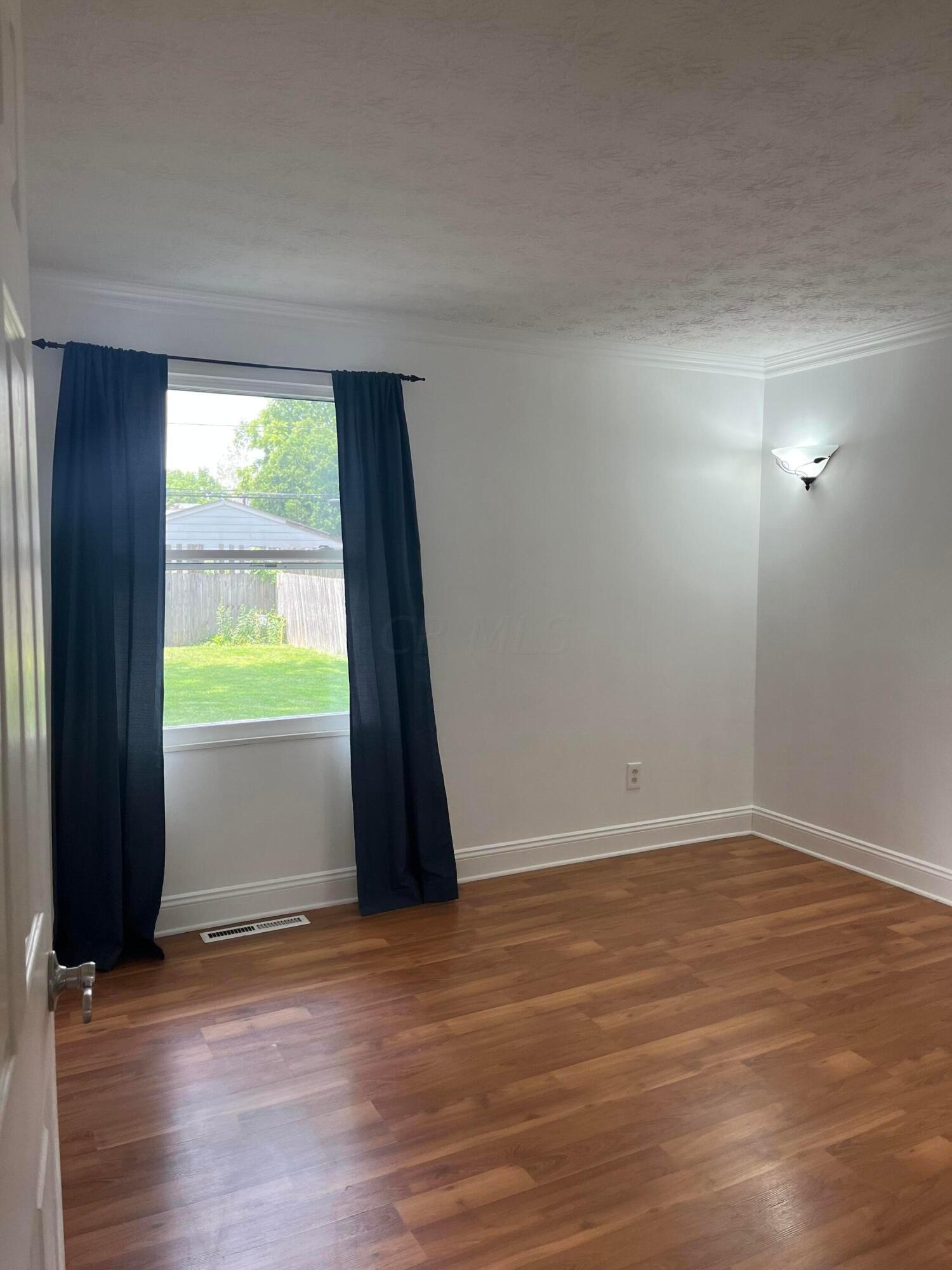 3315 Fontaine Road Columbus, OH 43232 - Photo 20 of 23 IMG_3794
