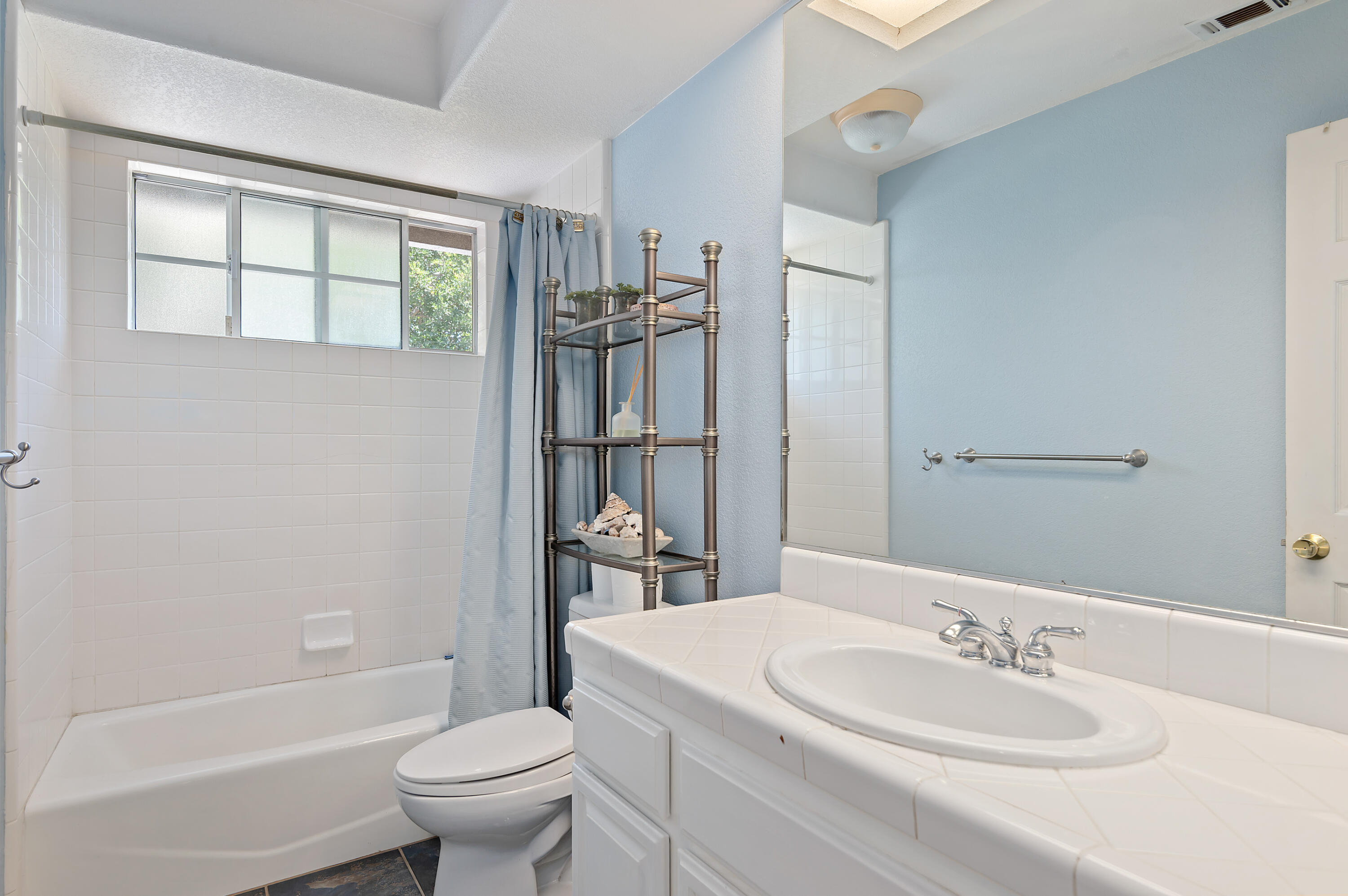 3709 Hitchcock Ranch Road Santa Barbara, CA 93105 - Photo 16 of 23 18 - Bathroom 2