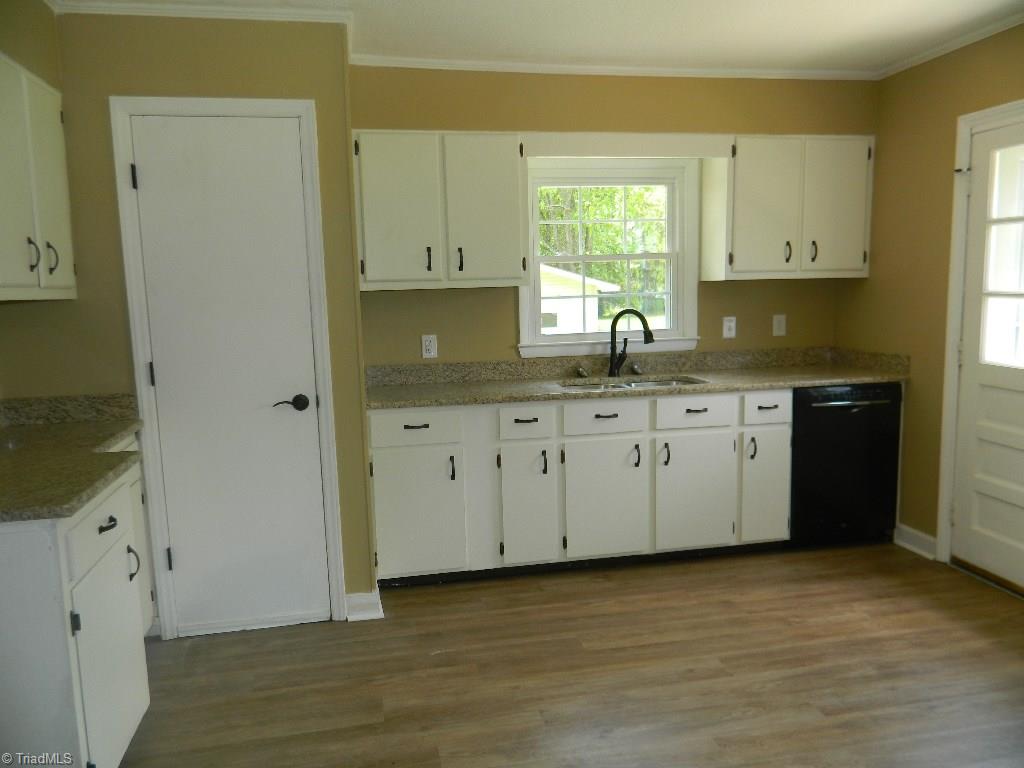 1599 Pine Ridge Road Mount Airy, NC 27030 - Photo 5 of 14 Gallery Image 5