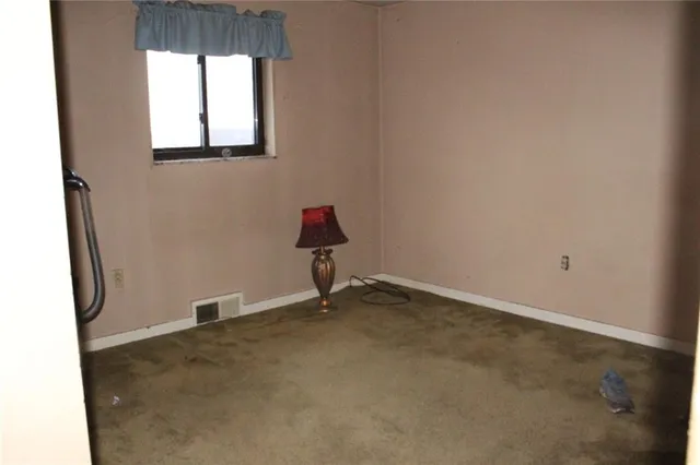 $130,000 | 318 Rockfield Road, Pittsburgh, PA 15243