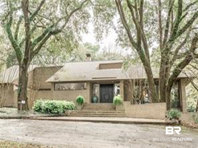 650 Montcliff Drive West Mobile, AL 36609 - Photo 1 of 15