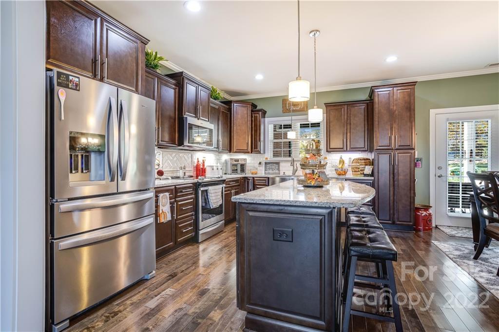 722 Ashebrook Park Road Dallas, NC 28034 - Photo 8 of 36 Gallery Image 8