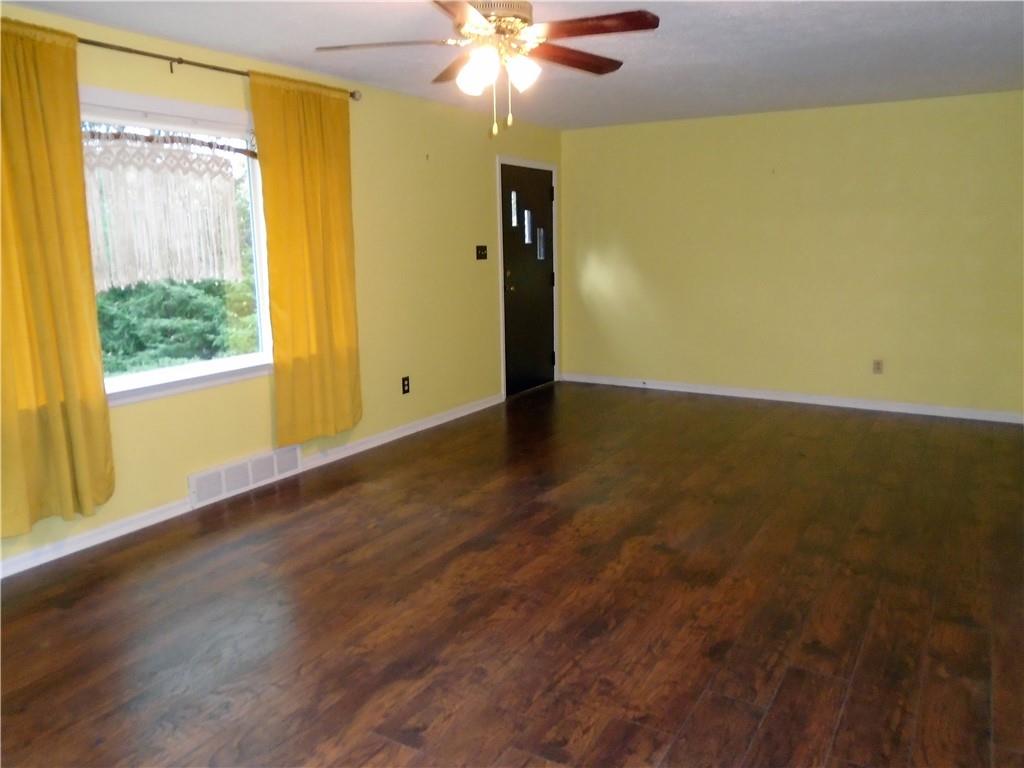 2210 Midland Beaver Road Industry, PA 15052 - Photo 9 of 25 Living room