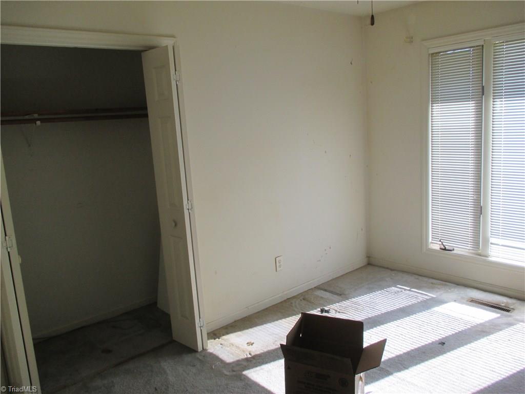 1320 Falcon Road East Bend, NC 27018 - Photo 12 of 30 Gallery Image 12