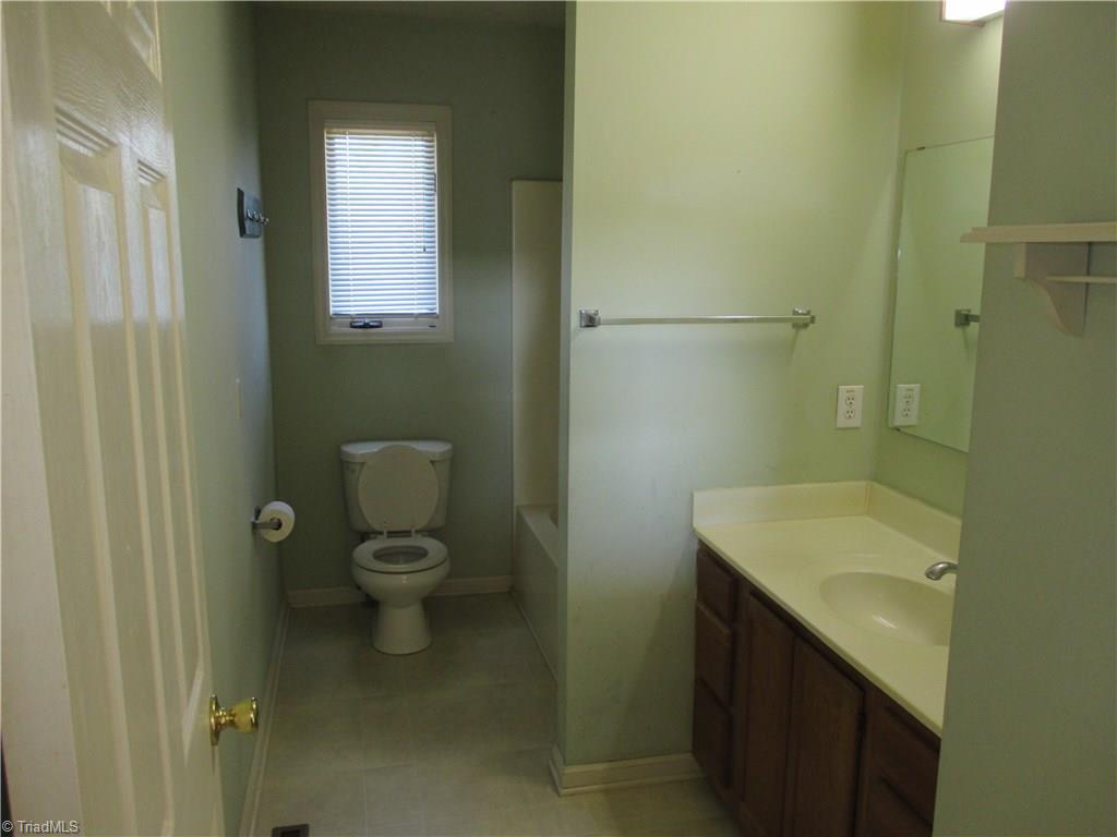 1320 Falcon Road East Bend, NC 27018 - Photo 13 of 30 Gallery Image 13